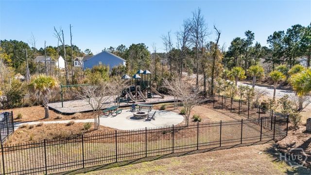 62 Palmer Place, Richmond Hill, GA 31324