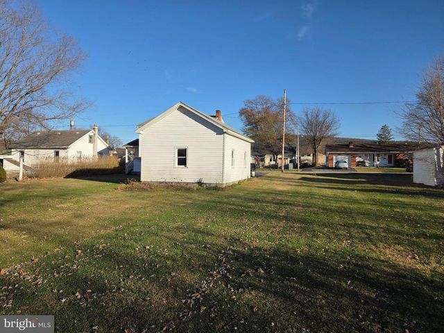 439 ELK PL, Romney, WV 26757