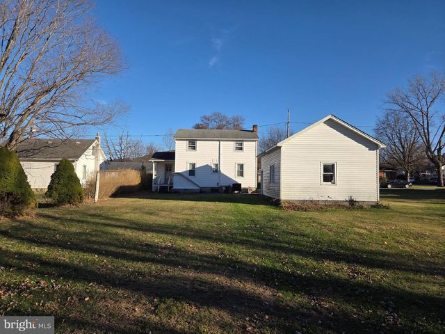 439 ELK PL, Romney, WV 26757