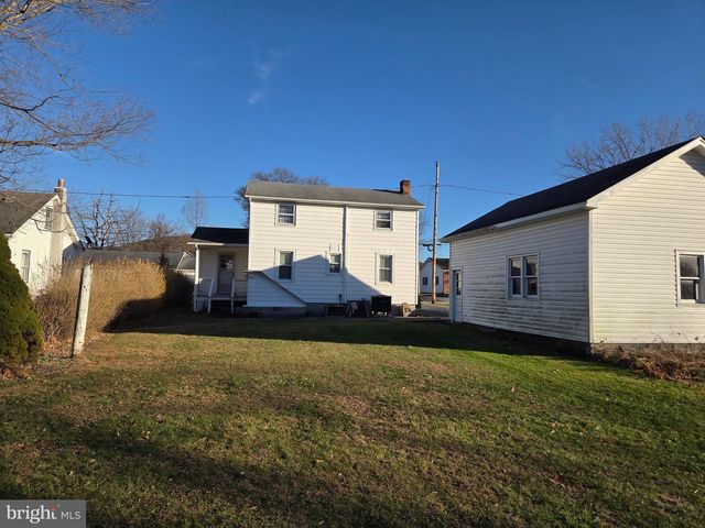 439 ELK PL, Romney, WV 26757