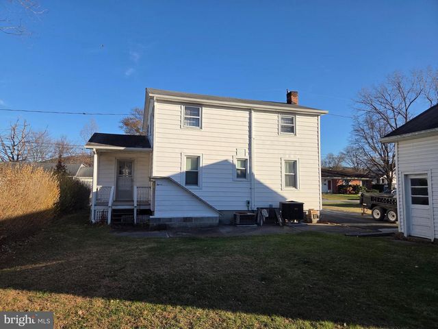 439 ELK PL, Romney, WV 26757