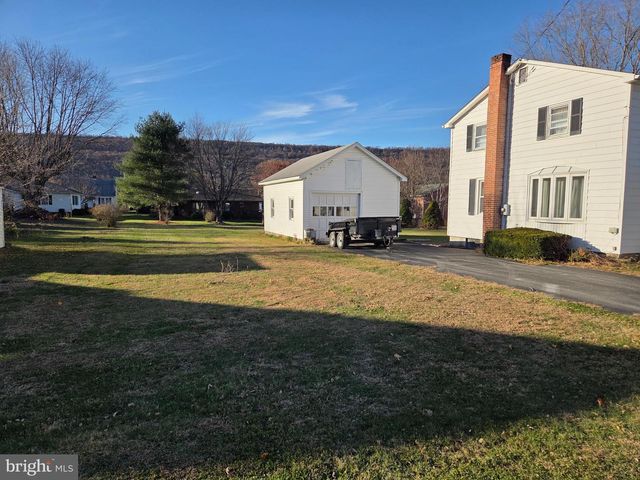 439 ELK PL, Romney, WV 26757
