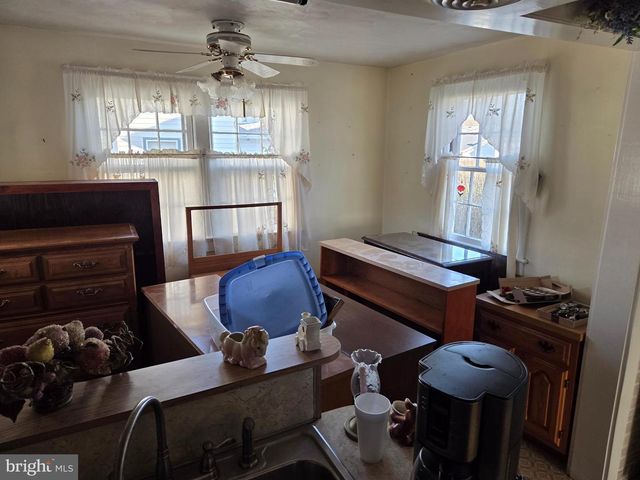 439 ELK PL, Romney, WV 26757