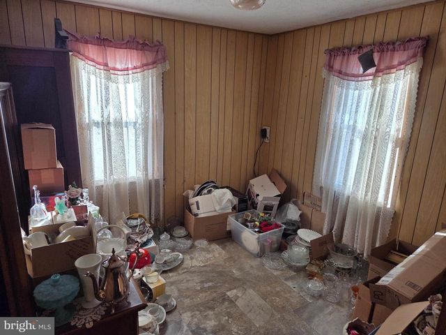 439 ELK PL, Romney, WV 26757