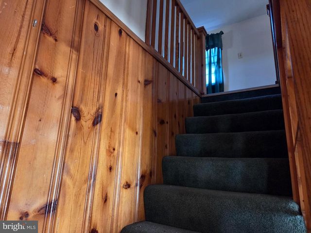 439 ELK PL, Romney, WV 26757