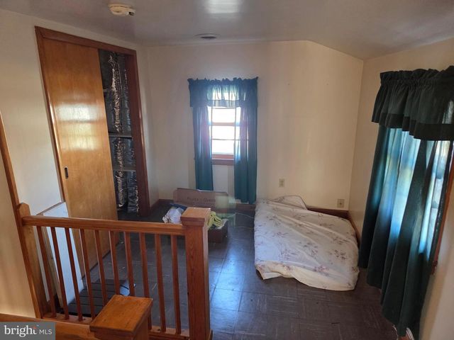 439 ELK PL, Romney, WV 26757