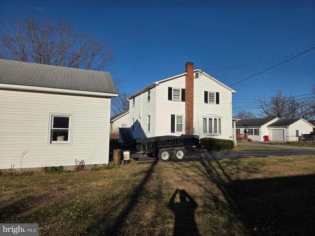 439 ELK PL, Romney, WV 26757