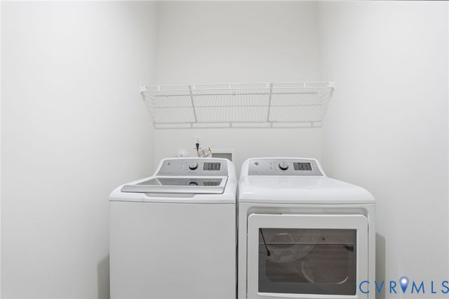 16843 Warren Crest Ct, Moseley, VA 23120