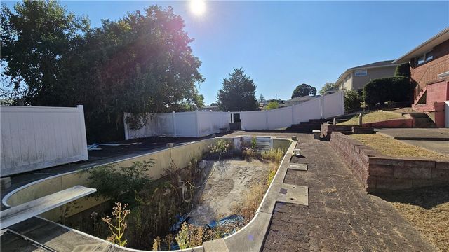 366 Ridge Avenue, Monessen, PA 15062