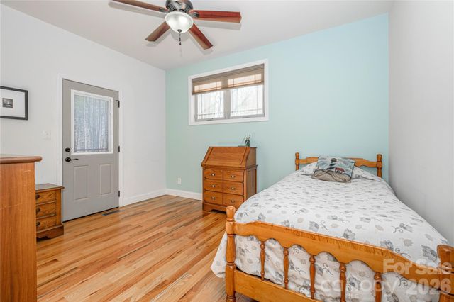 281 Ewbank Road, Etowah, NC 28729