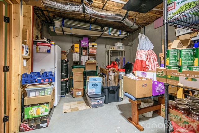 281 Ewbank Road, Etowah, NC 28729