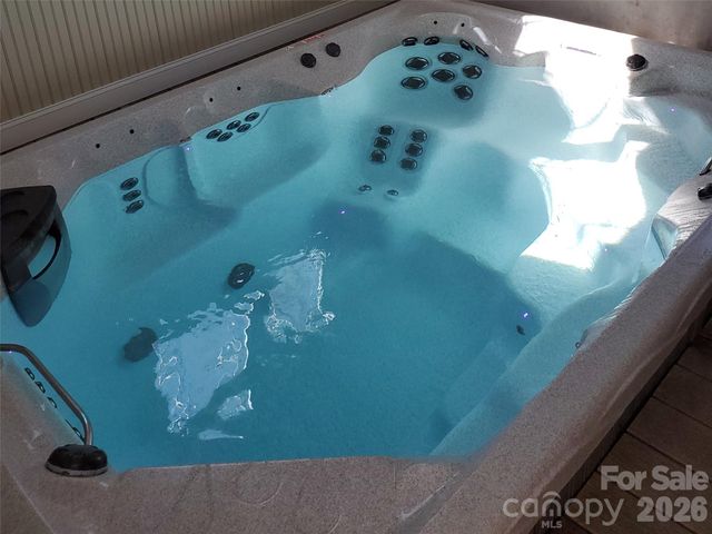 281 Ewbank Road, Etowah, NC 28729