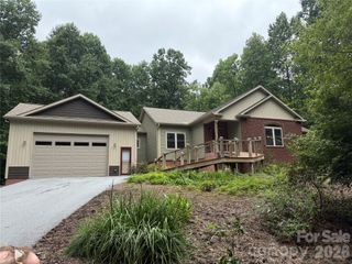 281 Ewbank Road, Etowah, NC 28729