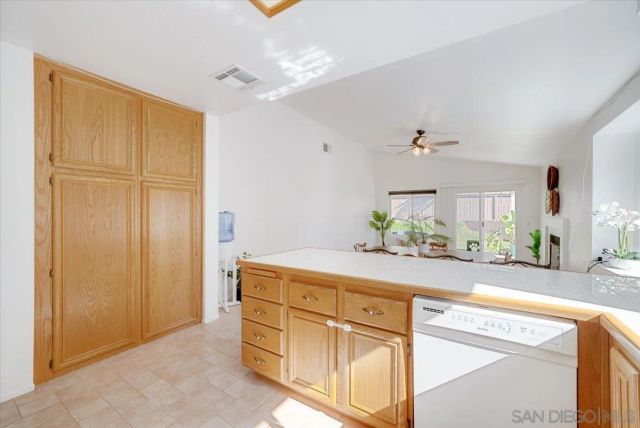 31950 Via Tafalla, Temecula, CA 92592