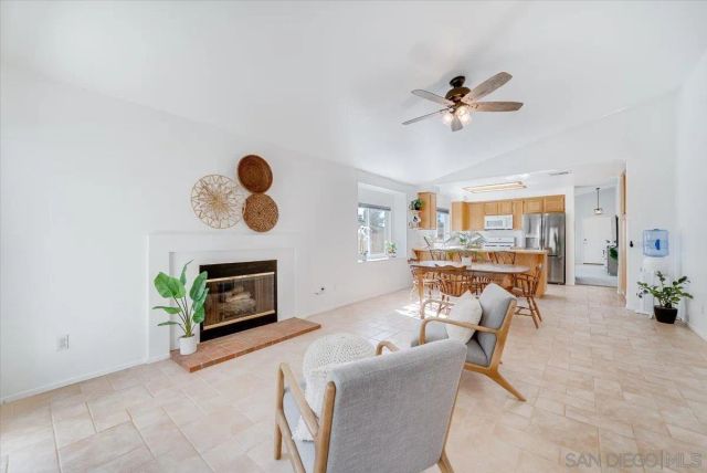 31950 Via Tafalla, Temecula, CA 92592