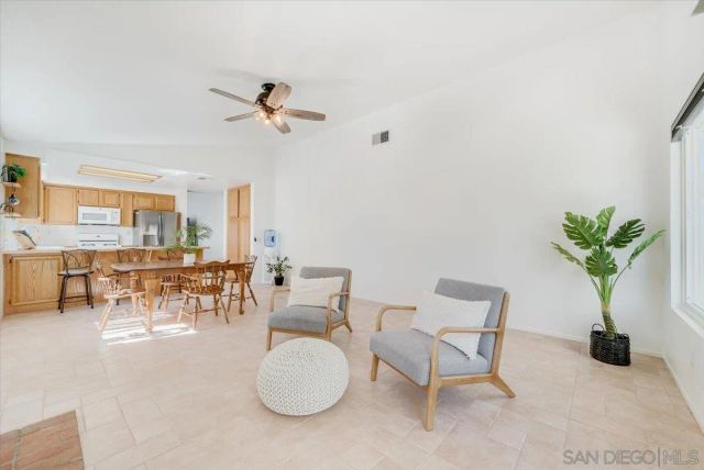 31950 Via Tafalla, Temecula, CA 92592