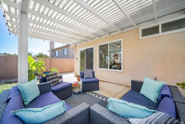 31950 Via Tafalla, Temecula, CA 92592