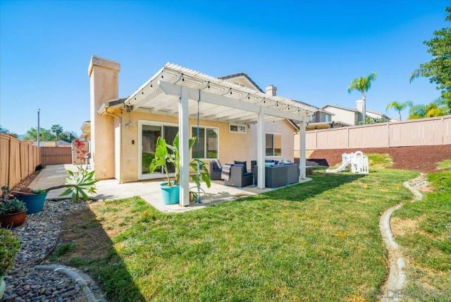31950 Via Tafalla, Temecula, CA 92592