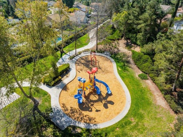 31950 Via Tafalla, Temecula, CA 92592