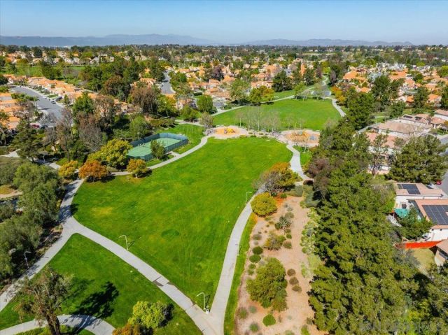 31950 Via Tafalla, Temecula, CA 92592