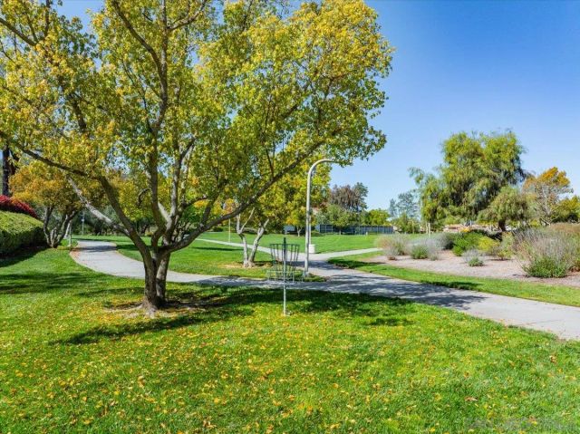 31950 Via Tafalla, Temecula, CA 92592