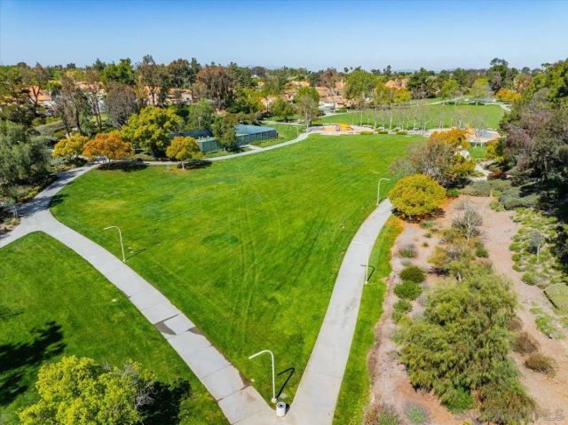 31950 Via Tafalla, Temecula, CA 92592