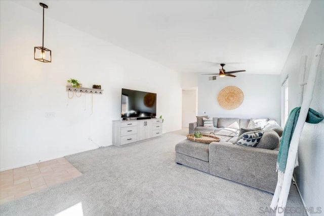 31950 Via Tafalla, Temecula, CA 92592