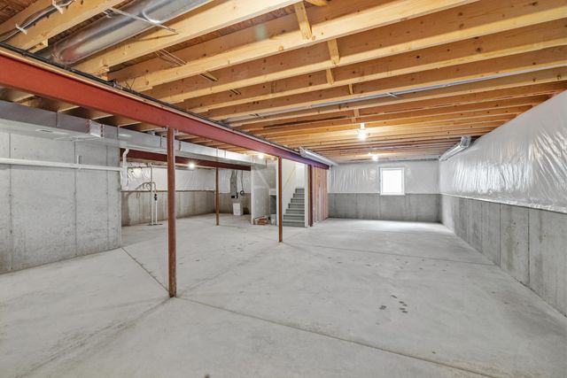 5561 Jaskula Lane, Schererville, IN 46375