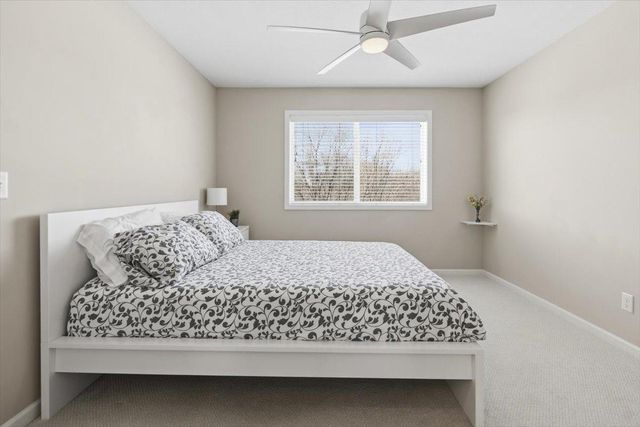 10786 Retreat Lane, Woodbury, MN 55129