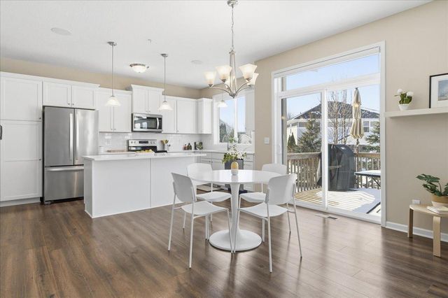 10786 Retreat Lane, Woodbury, MN 55129