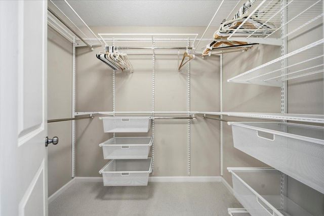 10786 Retreat Lane, Woodbury, MN 55129