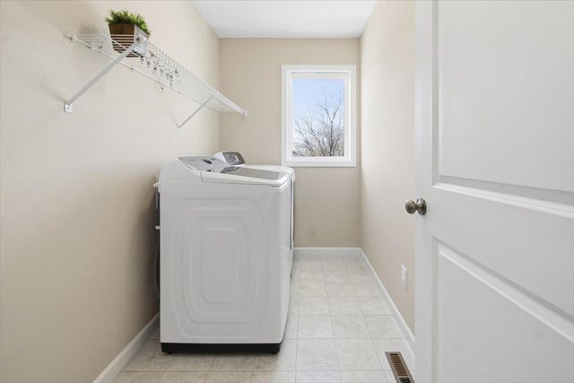 10786 Retreat Lane, Woodbury, MN 55129