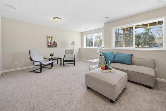 10786 Retreat Lane, Woodbury, MN 55129