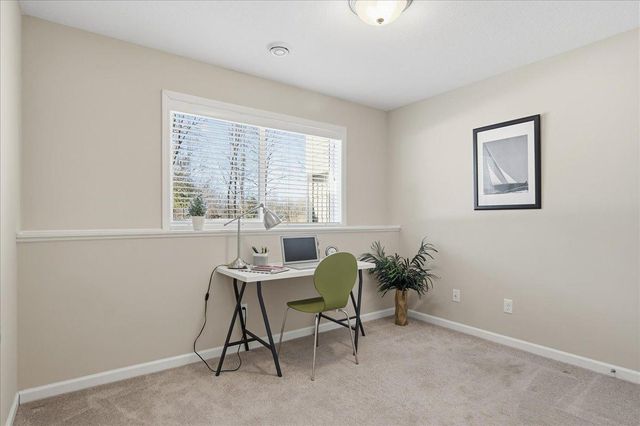 10786 Retreat Lane, Woodbury, MN 55129