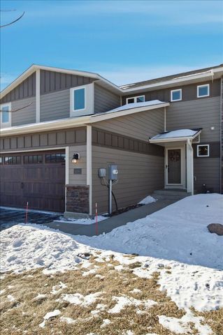 10786 Retreat Lane, Woodbury, MN 55129