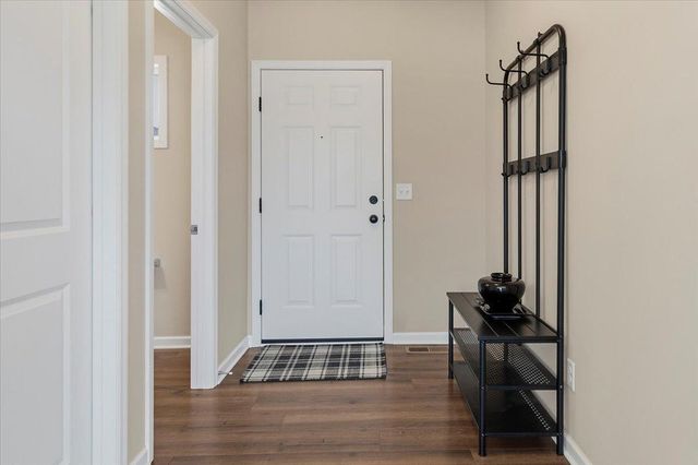 10786 Retreat Lane, Woodbury, MN 55129