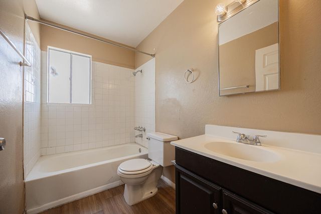 4724 E Portland Street, Phoenix, AZ 85008