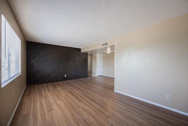 4724 E Portland Street, Phoenix, AZ 85008