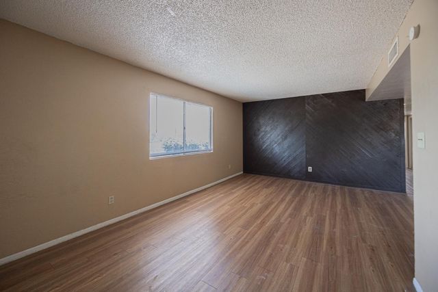 4724 E Portland Street, Phoenix, AZ 85008
