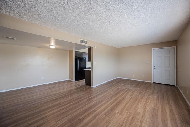 4724 E Portland Street, Phoenix, AZ 85008