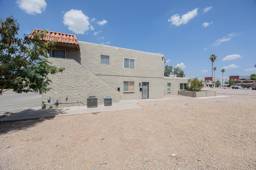 4724 E Portland Street, Phoenix, AZ 85008