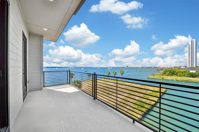 4412 Tucker Lane, Seabrook, TX 77586