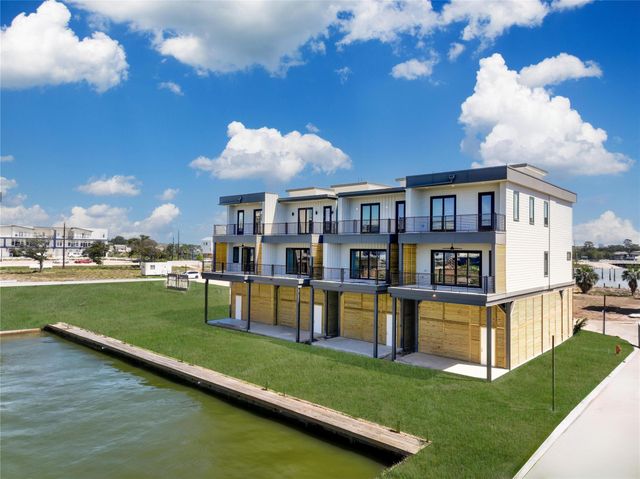 4412 Tucker Lane, Seabrook, TX 77586