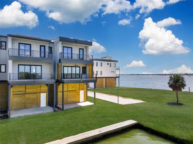 4412 Tucker Lane, Seabrook, TX 77586