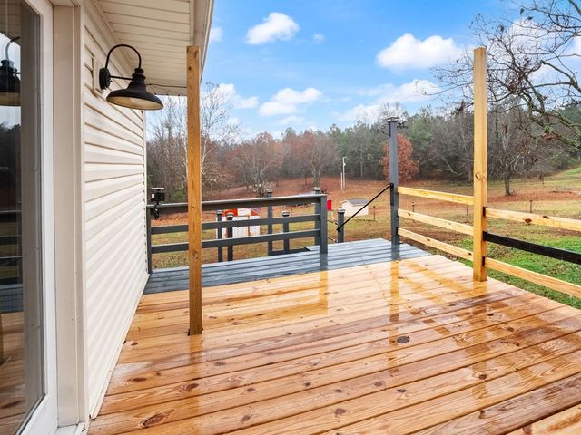 6670 Greenville Rd, Hopkinsville, KY 42240