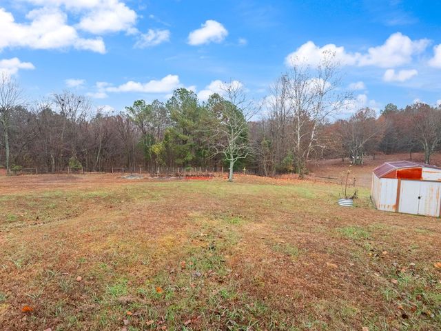 6670 Greenville Rd, Hopkinsville, KY 42240