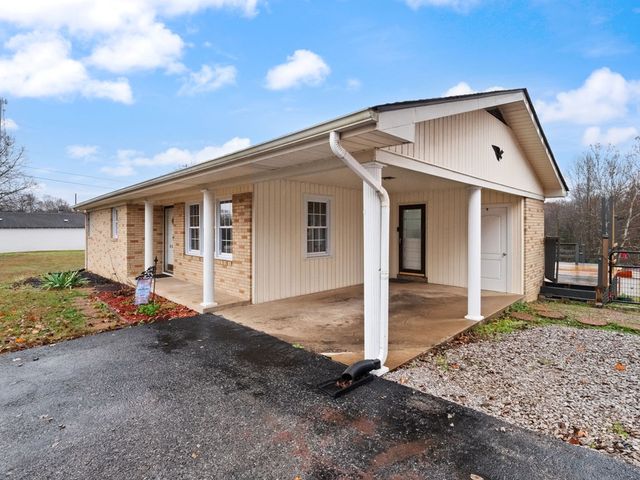 6670 Greenville Rd, Hopkinsville, KY 42240