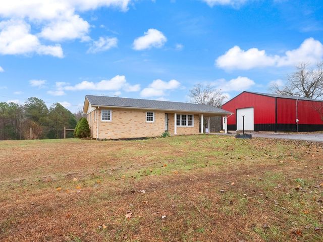 6670 Greenville Rd, Hopkinsville, KY 42240
