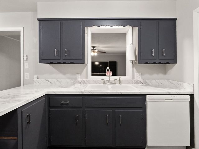 6670 Greenville Rd, Hopkinsville, KY 42240