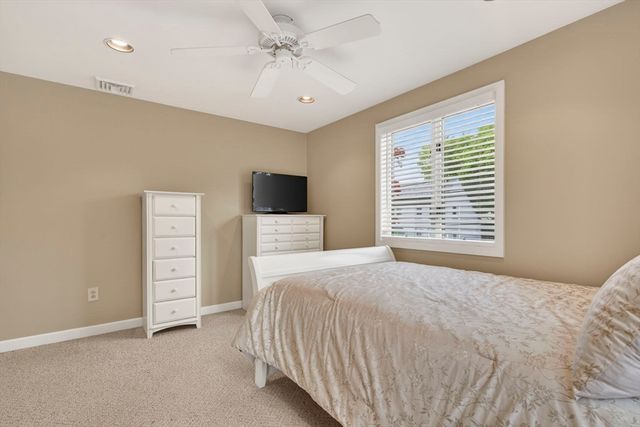 9 Longview Way, Peabody, MA 01960